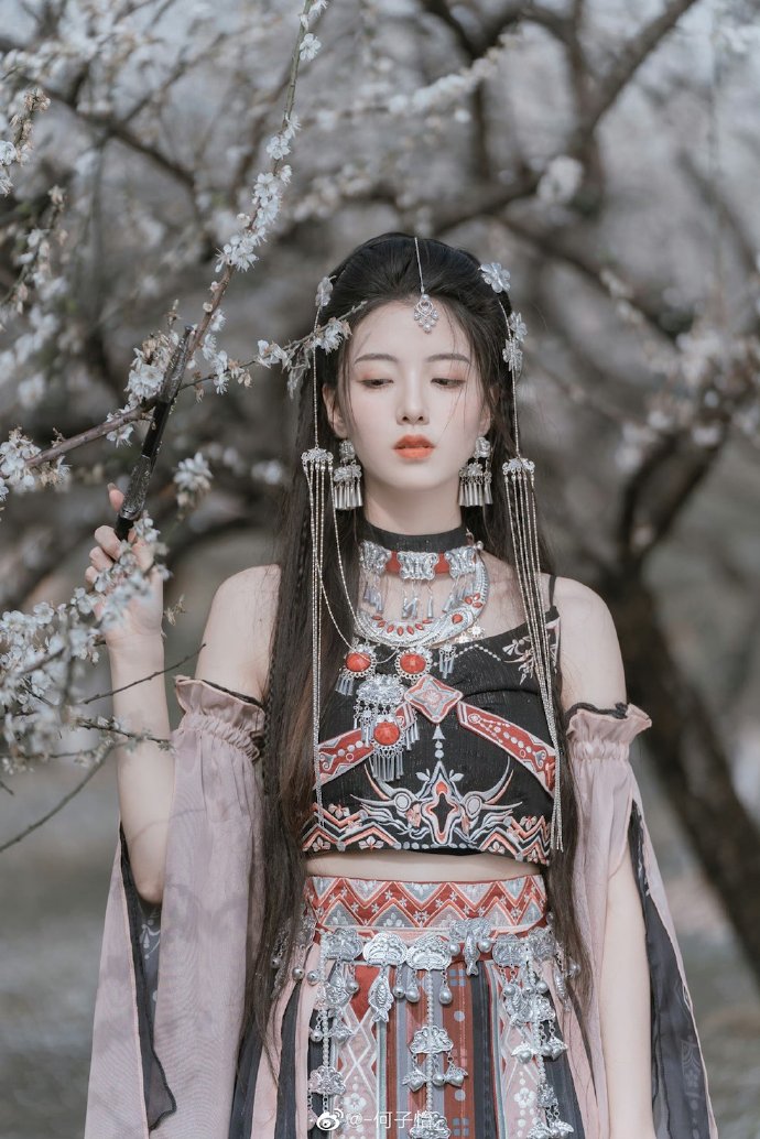 春光乍泄